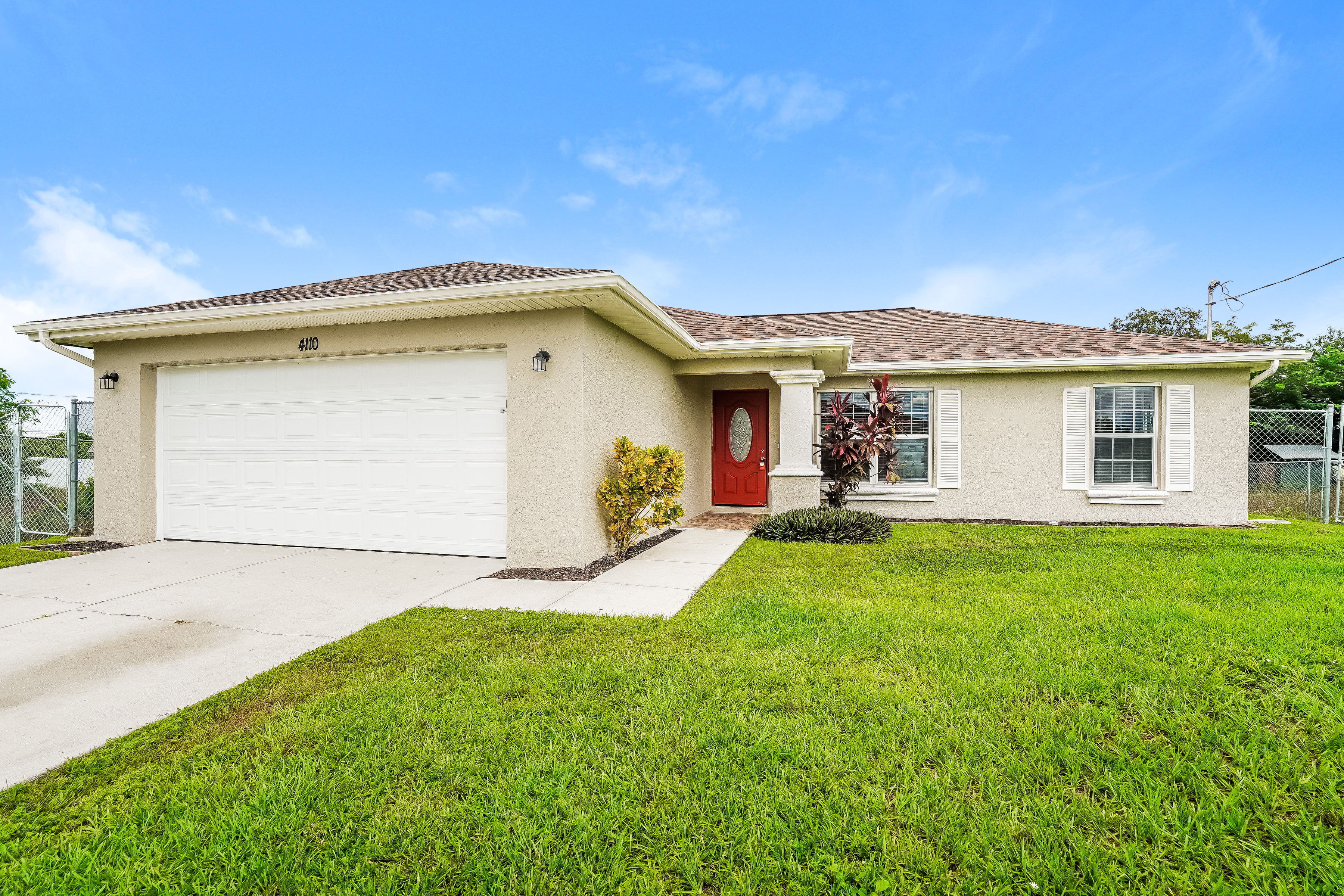 4110 21st St SW Lehigh Acres, FL 33976
